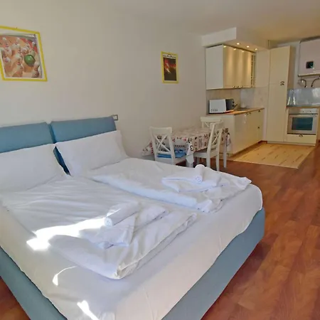 Emerald Studio Apartment Madonna di Campiglio Exterior photo