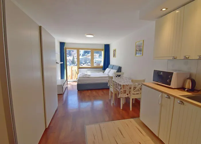 Emerald Studio Apartment