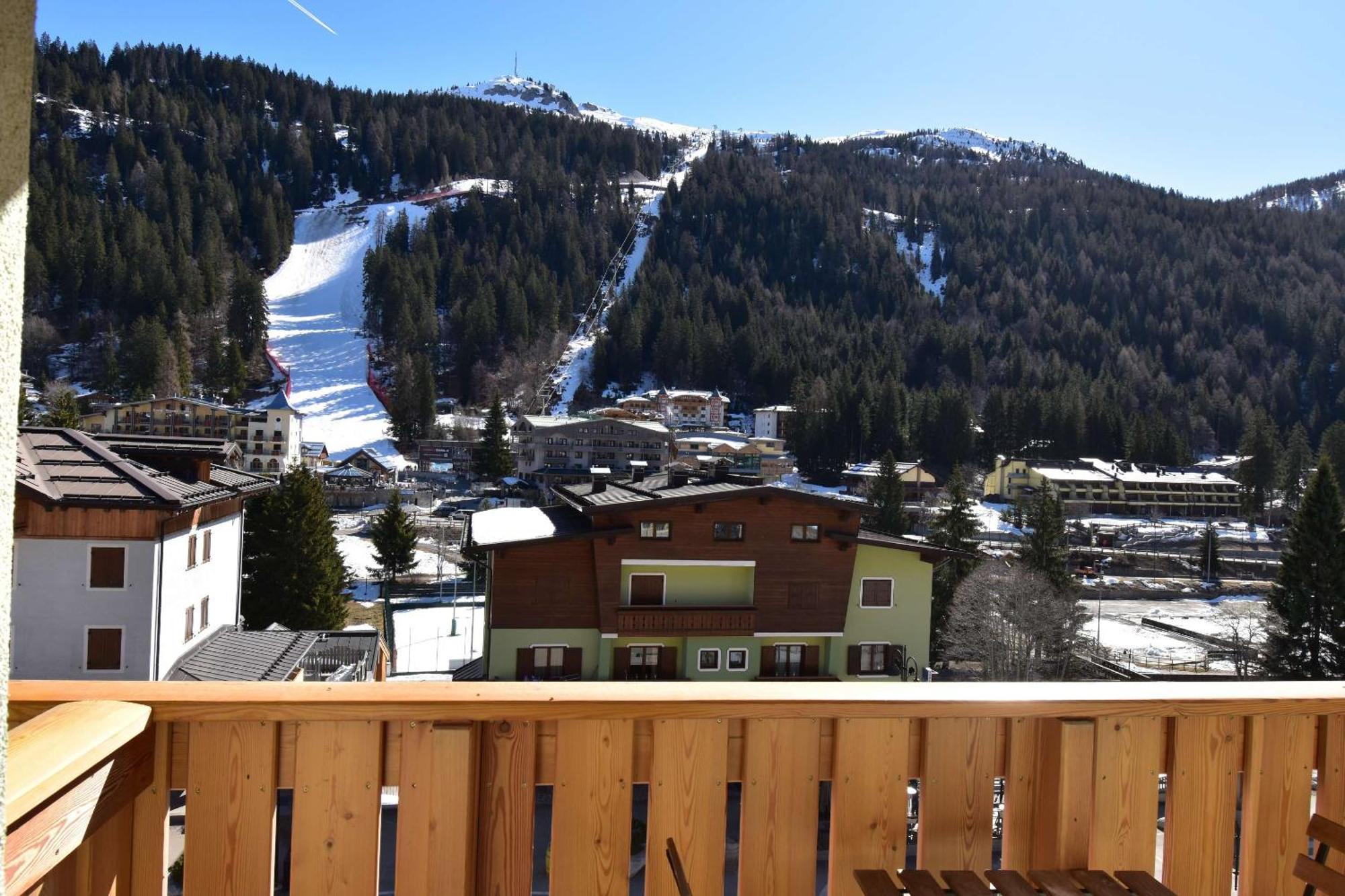 Emerald Apartment Madonna di Campiglio